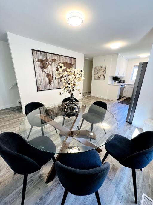 위니펙 Walking Distance To St Boniface, Easy Parking 빌라 외부 사진