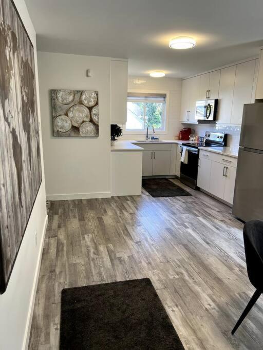 위니펙 Walking Distance To St Boniface, Easy Parking 빌라 외부 사진